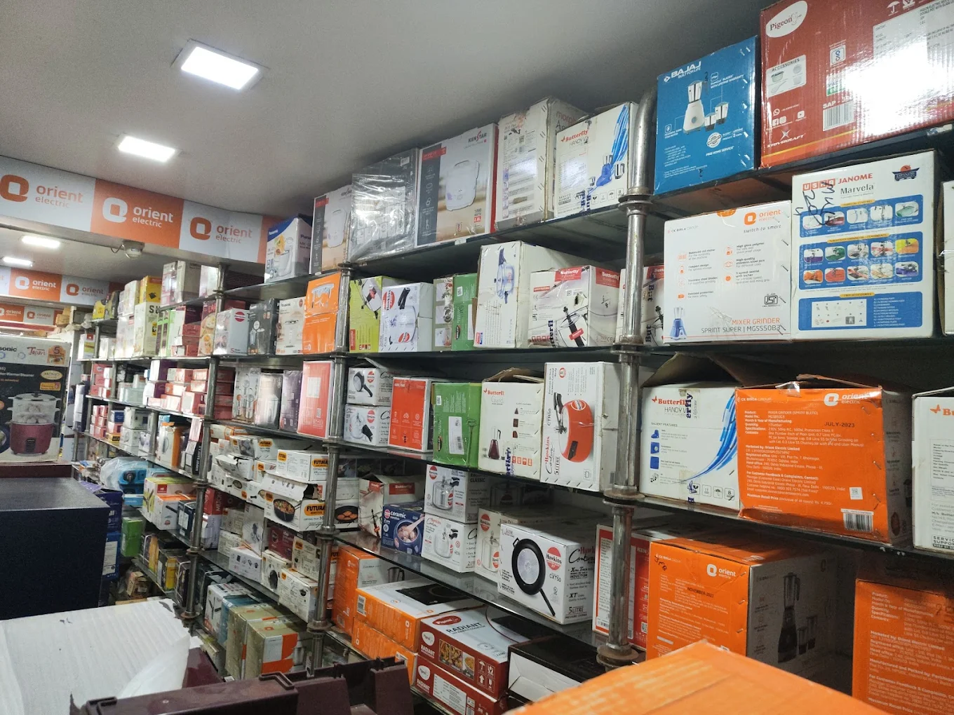 Store moment Aug 2025